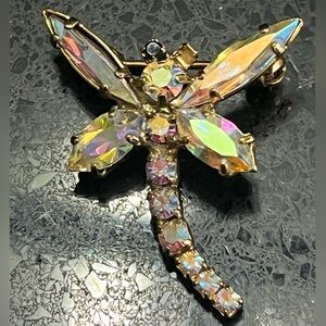 Suzanne Bjontegard vintage aurora borealis crystal dragonfly brooch pin vintage